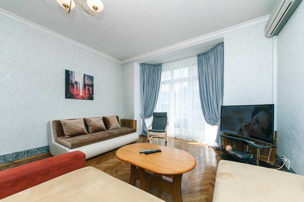 Apartment Arena